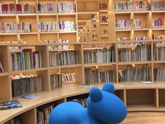 -漕河泾街道图书馆(漕河泾社区文化活动中心店)