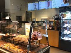 面包甜点陈列柜-巴黎贝甜·生日蛋糕(杭州文二路店)