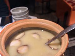 鸡汤蒜子炖台州豆腐-麻六记(新天地店)