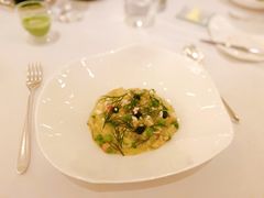 帝王蟹蟹肉烩饭配甜豆和莳萝-Jean Georges