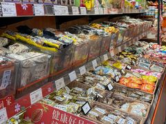 -来伊份(仙霞路五店)