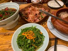 -老滇山寨•云南特色菜•地方菜•民族风情歌舞表演(金碧店)