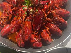 -巴厘龙虾·榜首油焖大虾(音乐学院·沿江酒馆店)