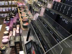 -纪念日百货(江西南昌店)