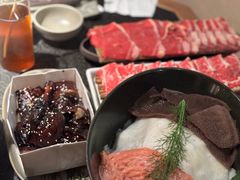 -三出山火锅(南京万象天地店)