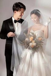 -雪中彩影婚纱摄影·微光艺术中心