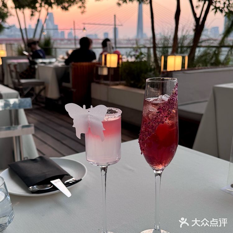 重庆江边超绝景观位餐厅🍴氛围感拉满🌇 