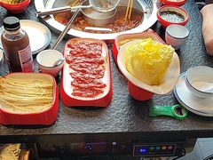 -醉董牛川派鲜肉自选火锅(烟台店)