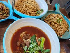 番茄牛肉面-何必是家面馆 HB noodles&coffee