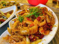 -覃记海鲜美食餐厅