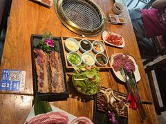 -小花花炭火烤肉·十五年延吉风味(左家庄店)