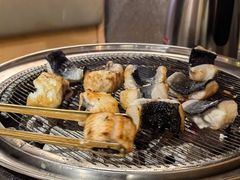 -围炉肉舍•炭烤活鳗•丹东海鲜烤肉(步行街店)