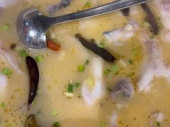 -小三峡食府(西五路店)