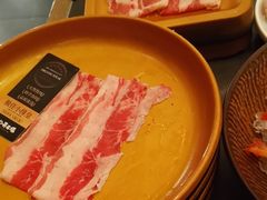 -牛YO寿喜烧·铁板烧和牛火锅自助(市府恒隆店)