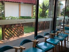 等位区-莫多多餐厅