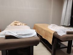 -明眸推拿(黄土岭店)