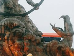 -巴陵广场