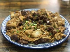 -壹阁胡羊焖饼(特色小吃街店)