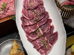 -山川小町·极番烧肉(新地假日广场店)