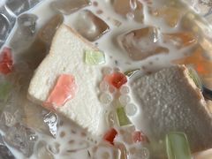 -啰啰冰屋(景洪总店)