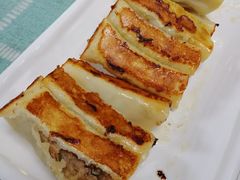 虾肉锅贴-众口斋锅贴(银泰城店)