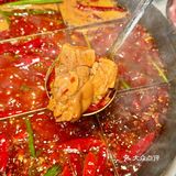 《成都排队王！这社区火锅凭啥让本地人狂炫？》