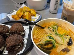 -W COLLECTIVE  DESSERT SHOP