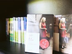 -钟书阁(松江泰晤士小镇店)