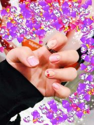 -约会灰姑娘美甲美睫工作室
