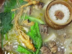 -朴小妹人参鸡汤火锅(长白山万达店)