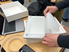 -Apple 零售店(Canton Road)