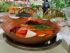 -墨居上隐·院子里火锅(峨眉店)