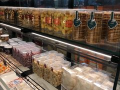 面包甜点陈列柜-金凤成祥(草桥店)