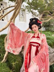 -一揽芳华汉服旗袍体验馆(拙政园店)