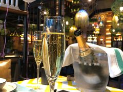 -临界音乐酒馆·小龙虾·江湖菜(华熙LIVE·鱼洞店)