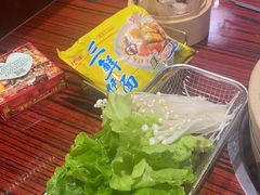 -沙胆彪炭炉牛杂煲(上海日月光广场店)