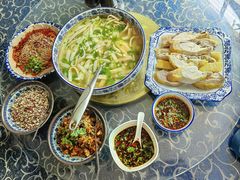 -回辉登偰氏面片(东莲花美食街店)