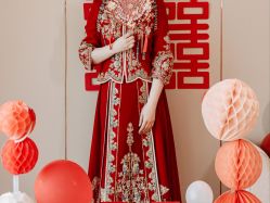-艾米丽婚纱礼服