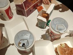 -肯德基(西影路店)
