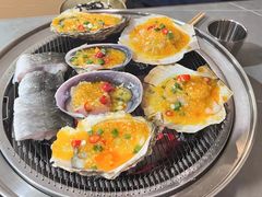 -围炉肉舍•炭烤活鳗•丹东海鲜烤肉(步行街店)