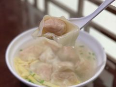 刀鱼馄饨-老半斋(福州路店)