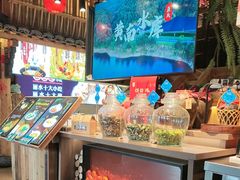 -头上红煨盐鸡·非遗院子餐厅