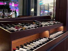 -MONICH牛排融合餐厅(和义大道购物中心店)