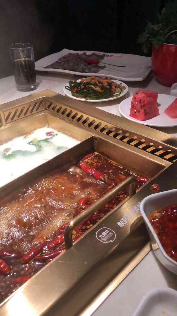 九鼎轩脆毛肚火锅张家港吾悦广场店