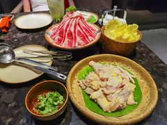 -雾山韩式烤肉·海南糟粕&椰子鸡火锅·海景餐厅(三亚绿发山海天JW万豪酒店)