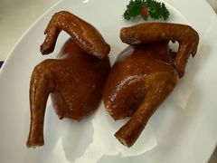 玻璃脆皮乳鸽-利苑酒家(金宝店)