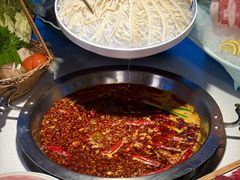 -茅草房·河畔园林火锅