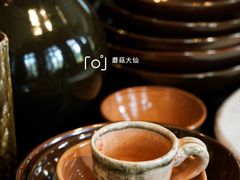 -Nathalie Djurberg与Hans Berg“牛皮纸包裹的月亮”-Prada荣宅当季展览