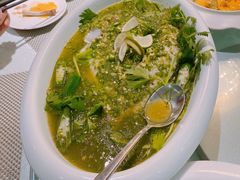 青柠檬酸汤海鲈鱼（夏天的选择）-新加坡瑞珍•海河观景餐厅