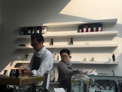 -UNI UNI(环亚凯瑟琳店)